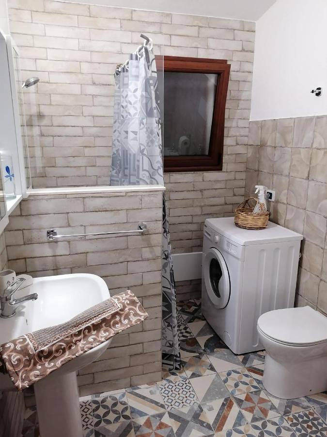 Agriturismo "Pirastreri" Синискола Экстерьер фото