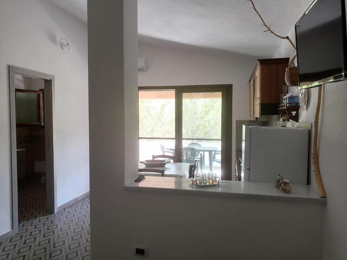 Agriturismo "Pirastreri" Синискола Экстерьер фото